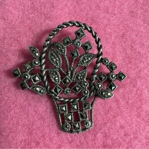 Flower Basket Marcasite Brooch in 925 Silver EC